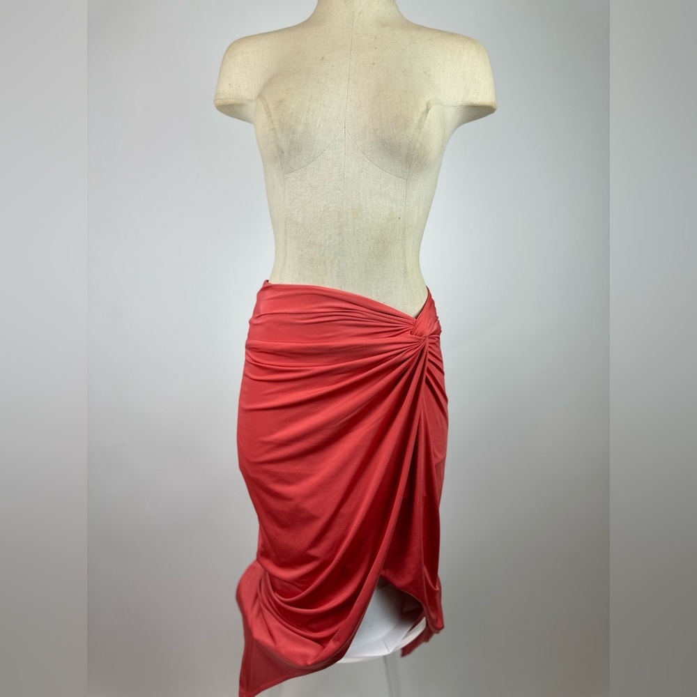EXPRESS BODY CONTOUR TWIST FROMT MIDI SKIRT
